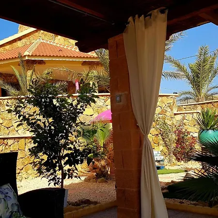 Charming La Mar Villa